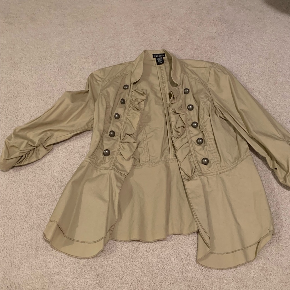 Von Maur khaki colored 3/4 length jacket